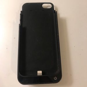 Black iPhone 5S/SE charging case